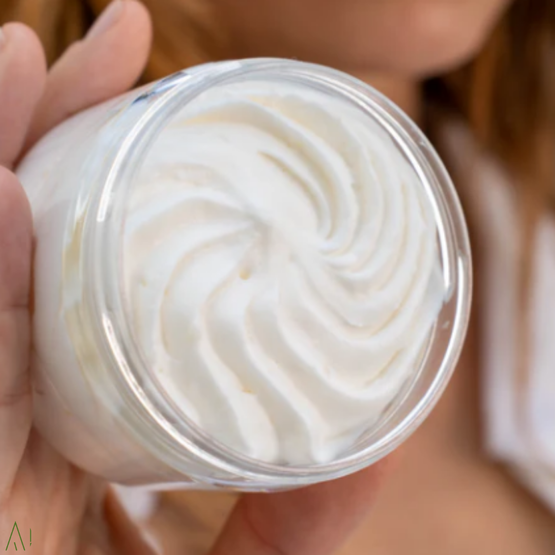 pot de chantilly plein